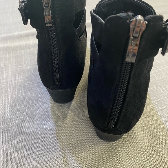 Nature Breeze booties in black. Women’s size 8 - Picture 3 of 15